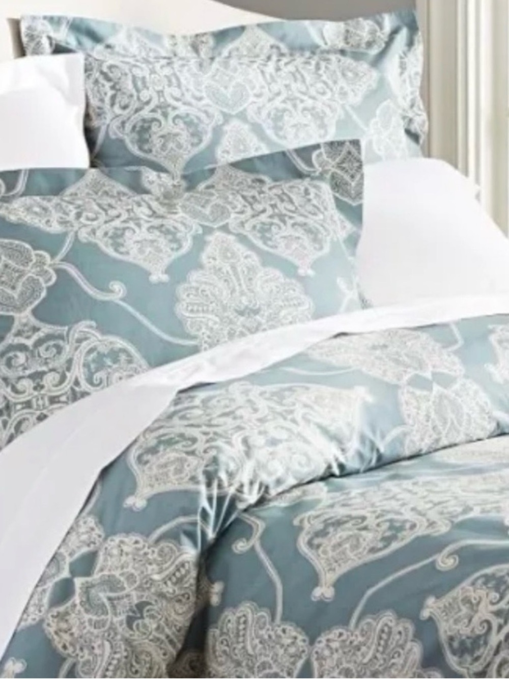POTTERY BARN Alana King Duvet Cover & 2 Shams, Paisley Porcelain Blue White